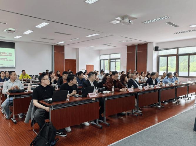 创新服务模式，助力企业信用升级——区市场监管局打造营商环境“静安样本”